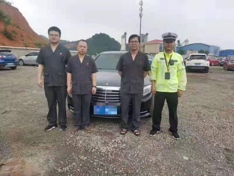 交警協(xié)助法院查扣的車輛竟然不見了 結(jié)局令人欣慰