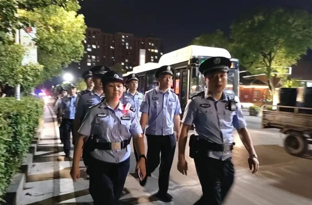 月圓人安！湘潭雨湖公安為中秋畫上“平安圓”