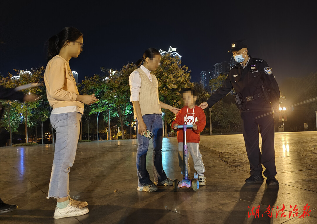 “聾啞媽媽與兒子走失，雨湖快警火速尋回！！”