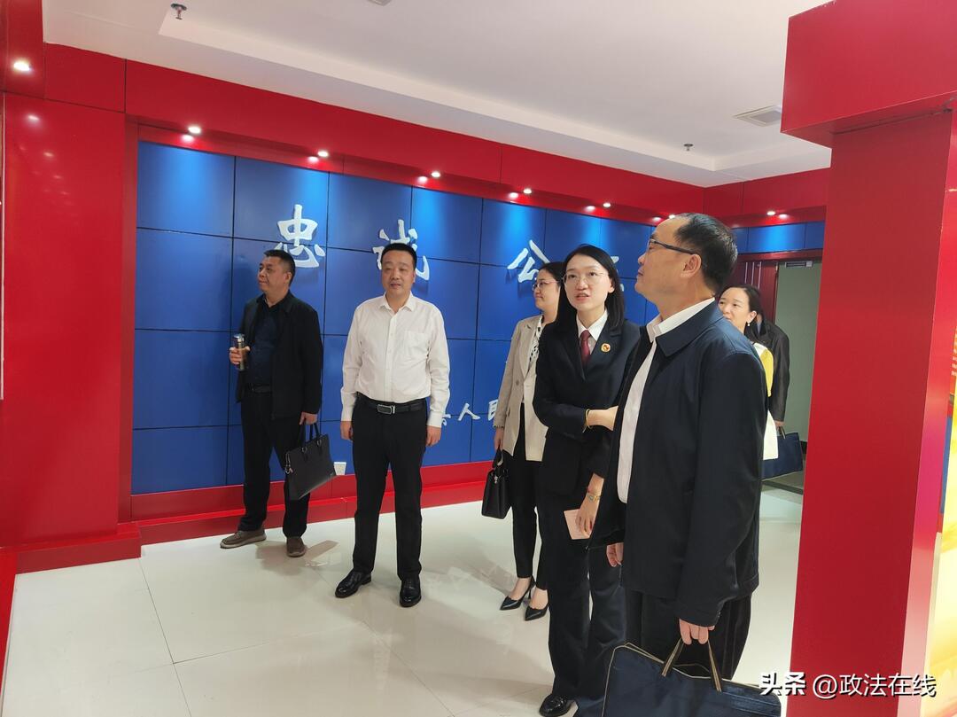 省檢察院到攸縣檢察院指導(dǎo)爭創(chuàng)“全省讀書風(fēng)氣最盛檢察院”工作