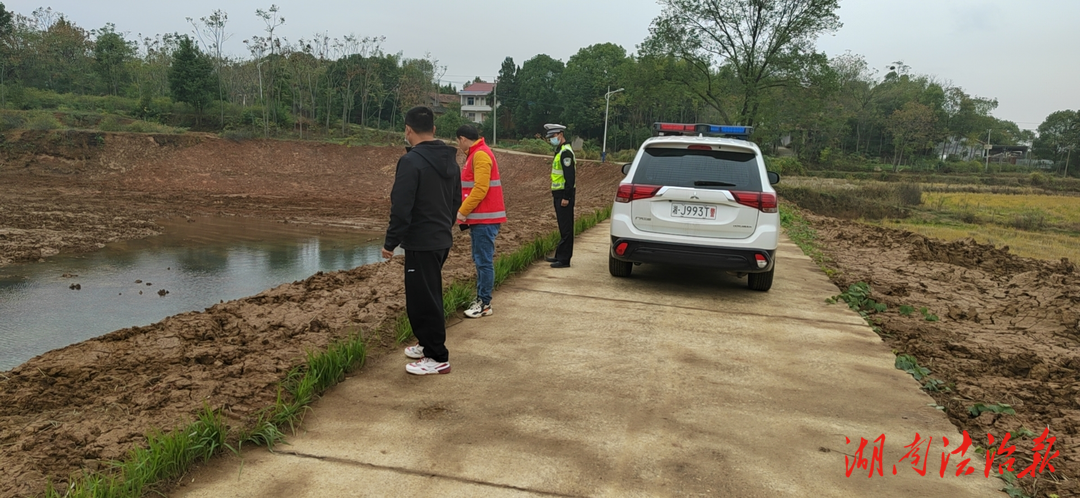 臨澧交警深入轄區(qū)排查道路隱患