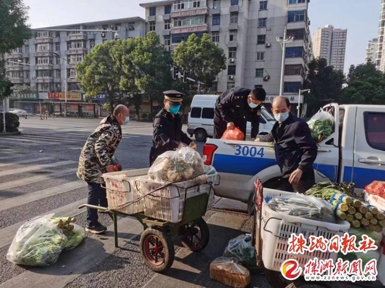 荷塘城管：抗“疫”一線的“藍(lán)色鐵軍”