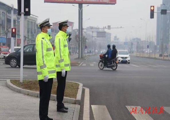 安鄉(xiāng)交警：開展春運“暖冬行動” 守護群眾春節(jié)平安