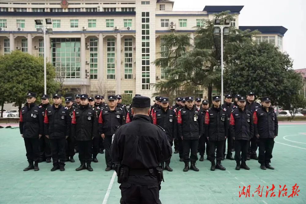 礪劍強警筑平安 岳塘公安持續(xù)開展全警崗位大練兵活動