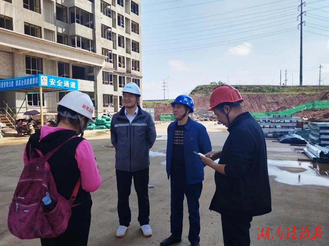 扎實推進作風建設(shè)，筑牢在建工地安全文明施工-區(qū)住建局開展節(jié)前安全生產(chǎn)檢查工作