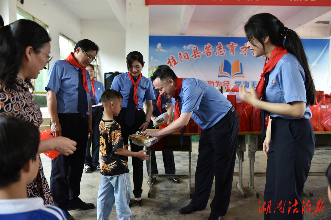 桂陽：公益送法進校園，檢察圓夢‘微心愿’