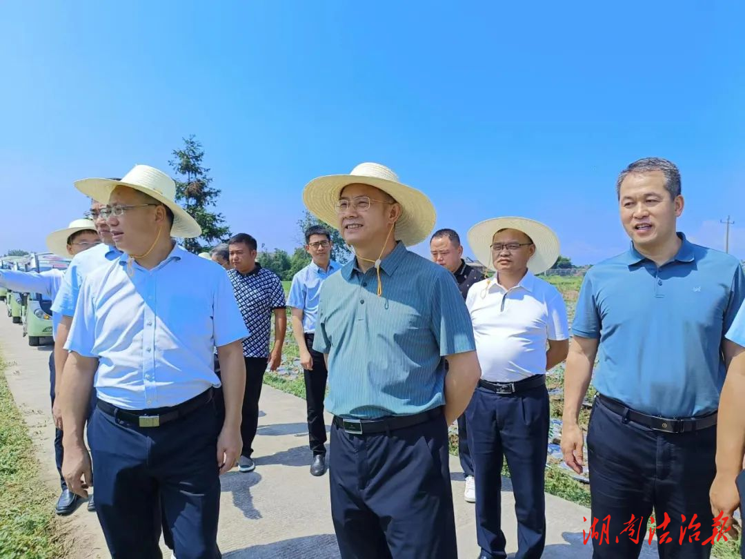 桃花源里好耕田！常德桃花源開展全國(guó)土地日宣傳活動(dòng)