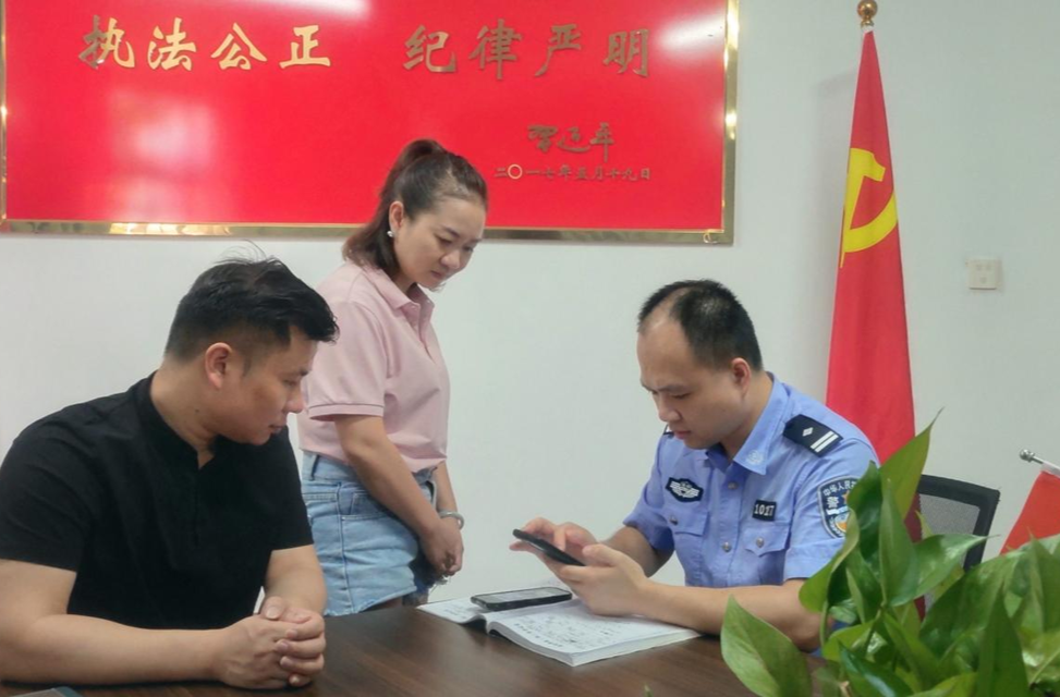 視頻‖八旬老人迷失回家路 警民聯(lián)手熱心相助