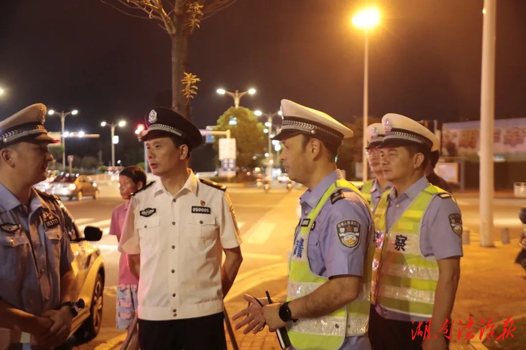 夏季治安打擊整治行動(dòng)|酒后駕車(chē)莫僥幸！湘潭公安交警持續(xù)開(kāi)展夜查酒駕統(tǒng)一行動(dòng)