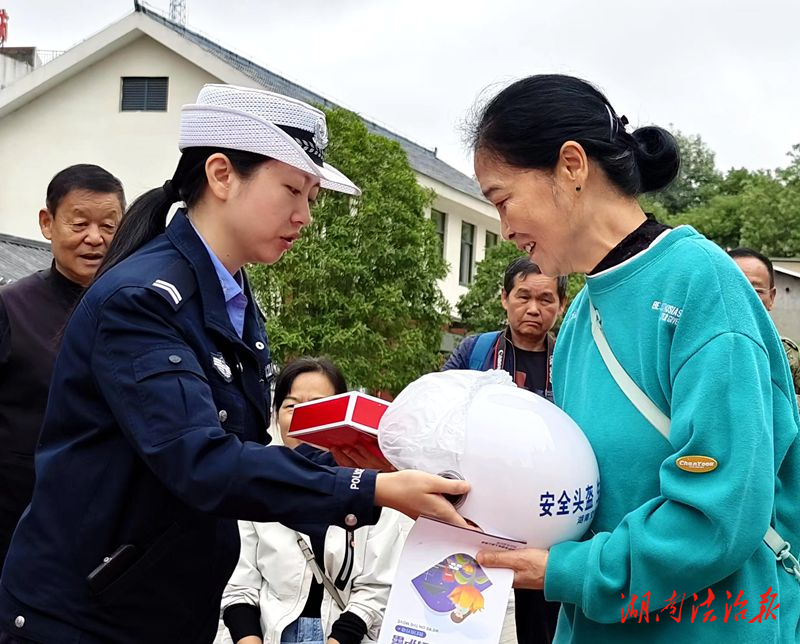 常德公安交警多措并舉提升“戴帽率”