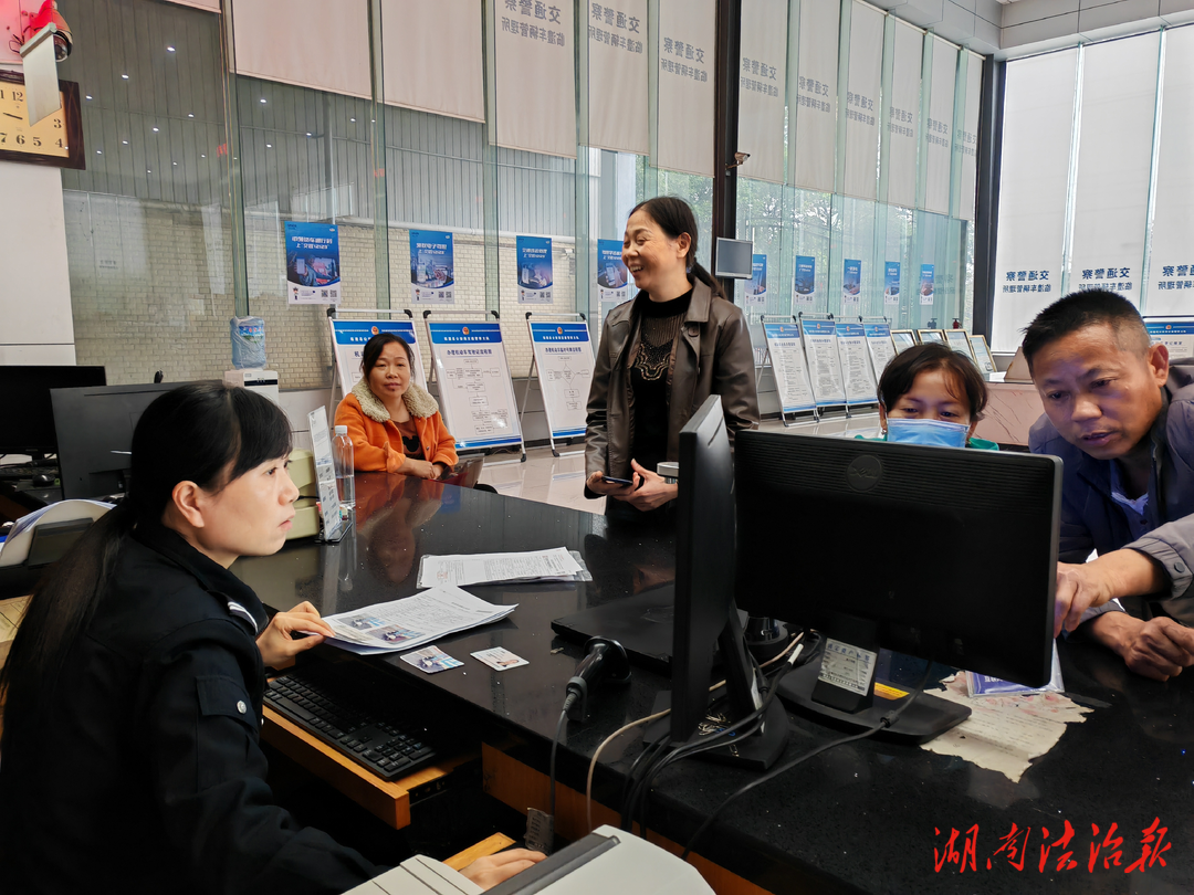 便民又暖心！臨澧公安交警車管所延時(shí)服務(wù)獲群眾點(diǎn)贊