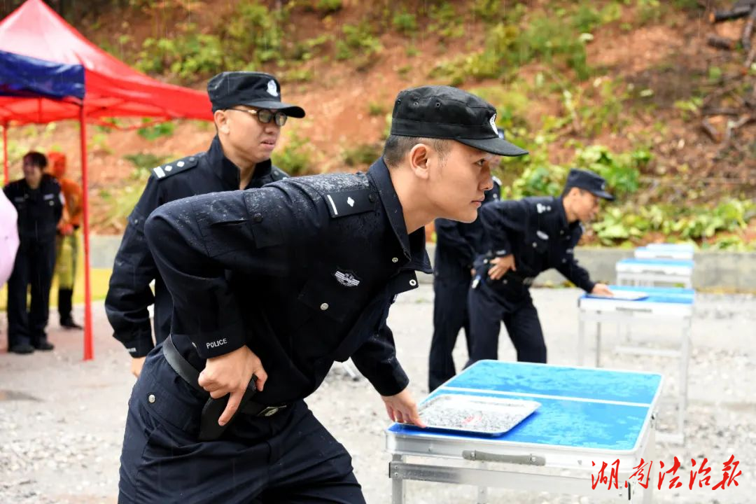 新邵公安圓滿完成市局全警實戰(zhàn)大練兵考核