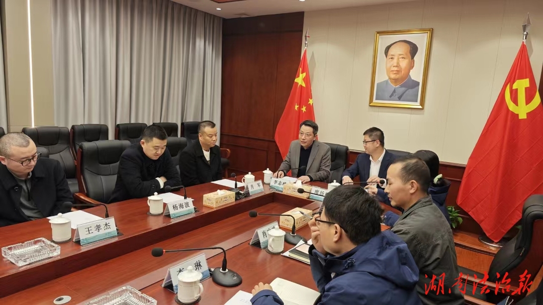 走访企业倾听呼声助力法治化营商环境
