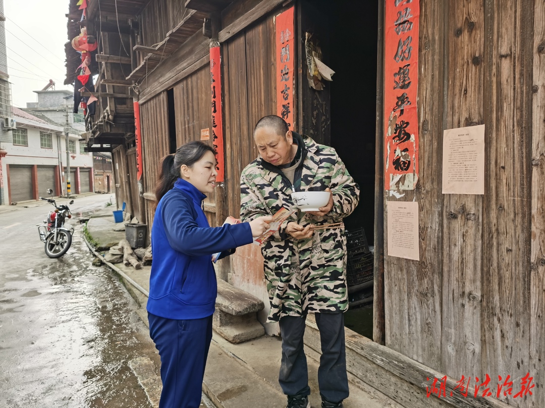 綏寧消防“走街串巷送安全，消防知識入人心”