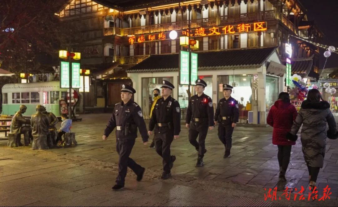 巡防“再升溫” 平安“看得見”——柳葉湖公安全面啟動“新年常安，警燈閃爍”大巡防