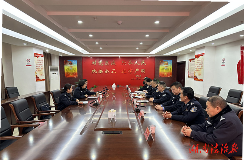 張家界市公安局來永定公安開展春節(jié)前走訪慰問活動