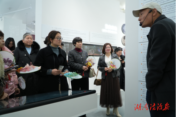 “享詩意春光，綻女神風(fēng)采”——向陽橋街道組織開展“慶三八”婦女節(jié)活動