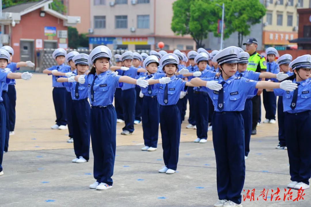 點亮平安“火種”，慈利交警新增“警力”138