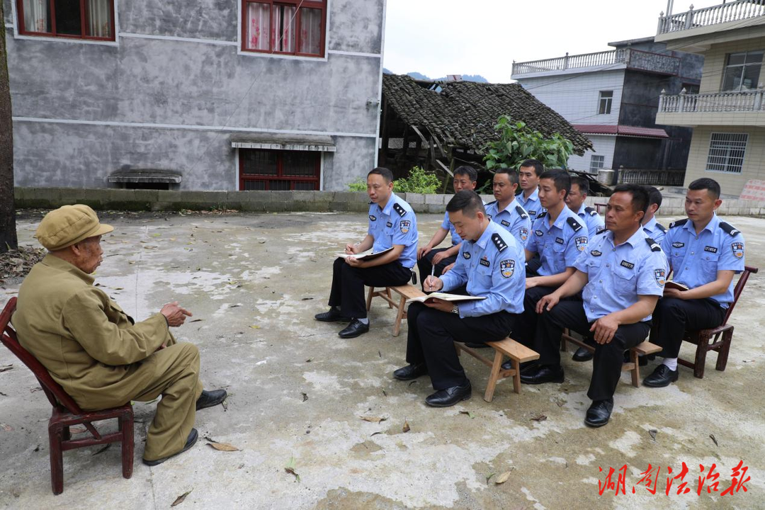 【創(chuàng)建紅色示范警隊】茨巖塘派出所：退役老兵講黨課 紅色薪火代代傳