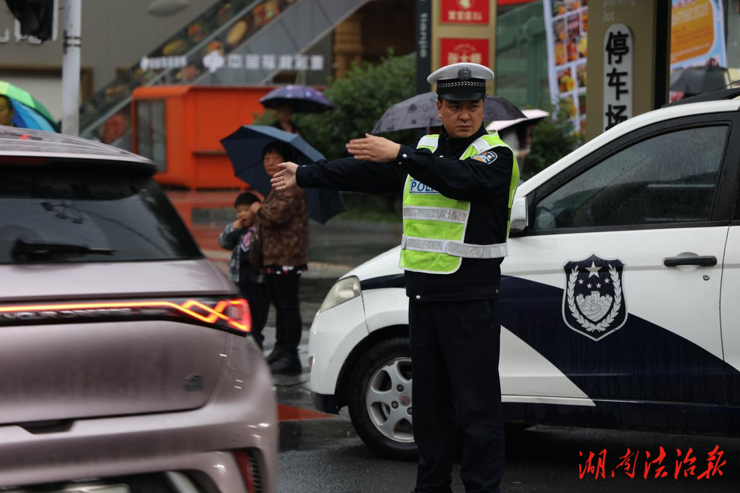 龍山公安：筑牢派出所第一道防線守牢風(fēng)險(xiǎn)前沿