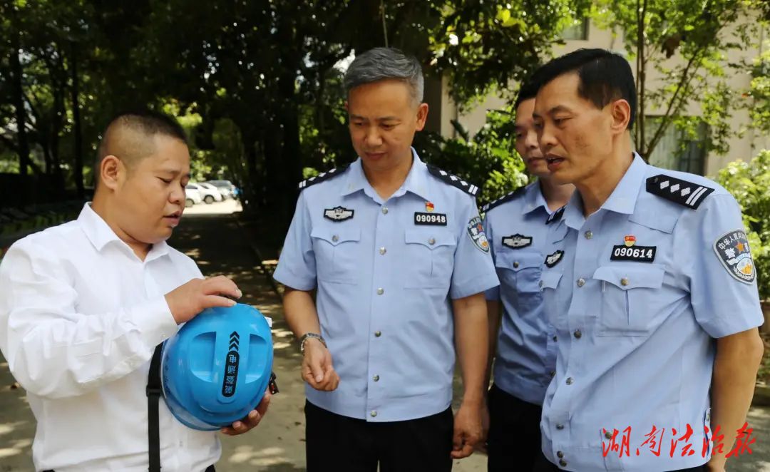 “不戴不走!”“摘帽即停!”武陵源區(qū)7月中旬上線智能頭盔共享電動車