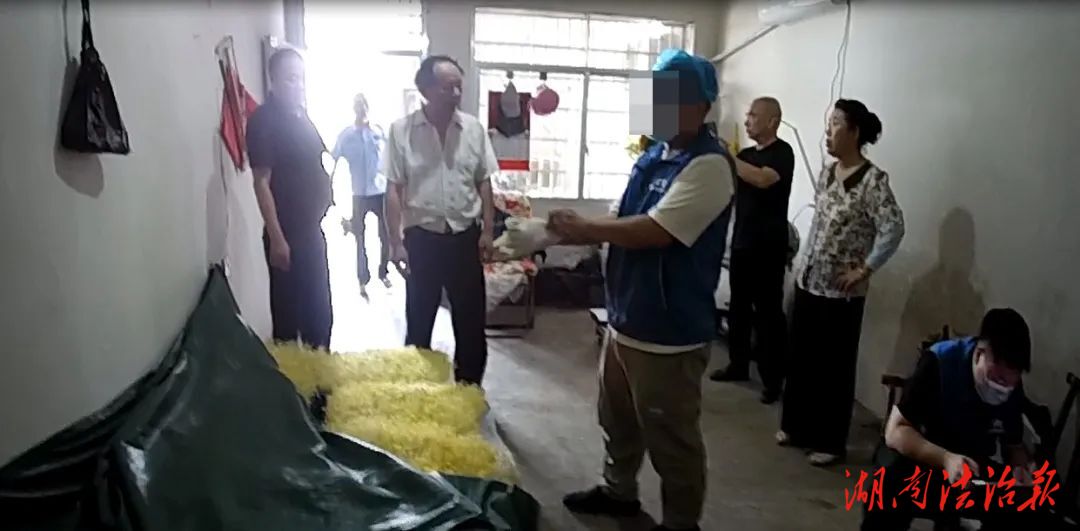 差點上餐桌，毒豆芽商販被抓