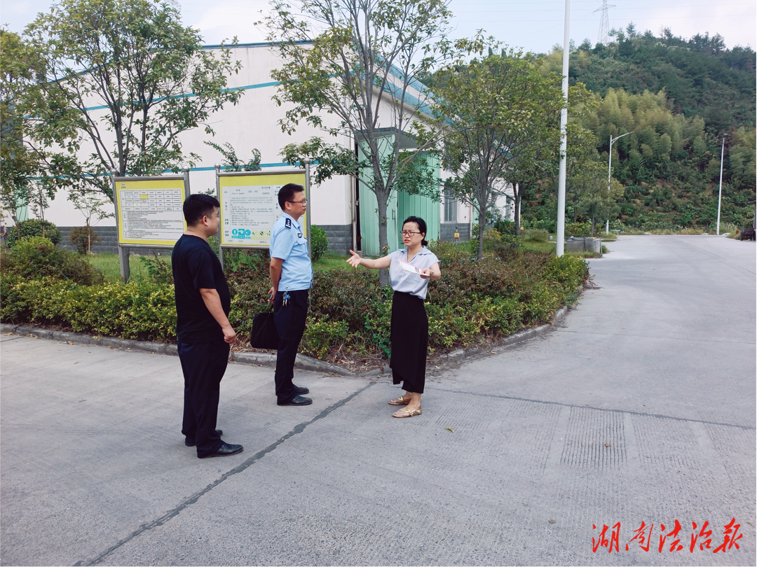 瀘溪：護航經(jīng)濟發(fā)展！武溪派出所到企業(yè)開展安全隱患大排查