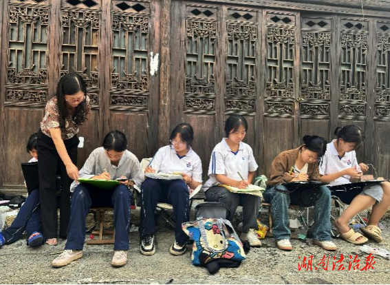 "探索自然之美，描繪青春華章"——衡陽(yáng)市第二中學(xué)寫生活動(dòng)圓滿舉行