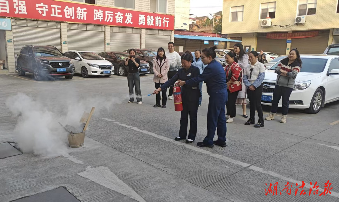 筑牢安全防線 城步消防深入人員密集開展電動自行車消防安全培訓(xùn)