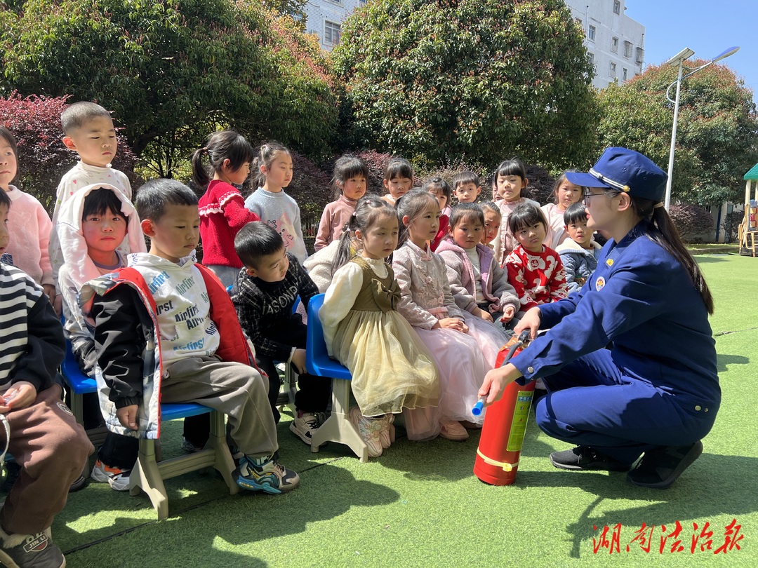 北塔消防宣傳進(jìn)校園 師生齊學(xué)“防火經(jīng)”