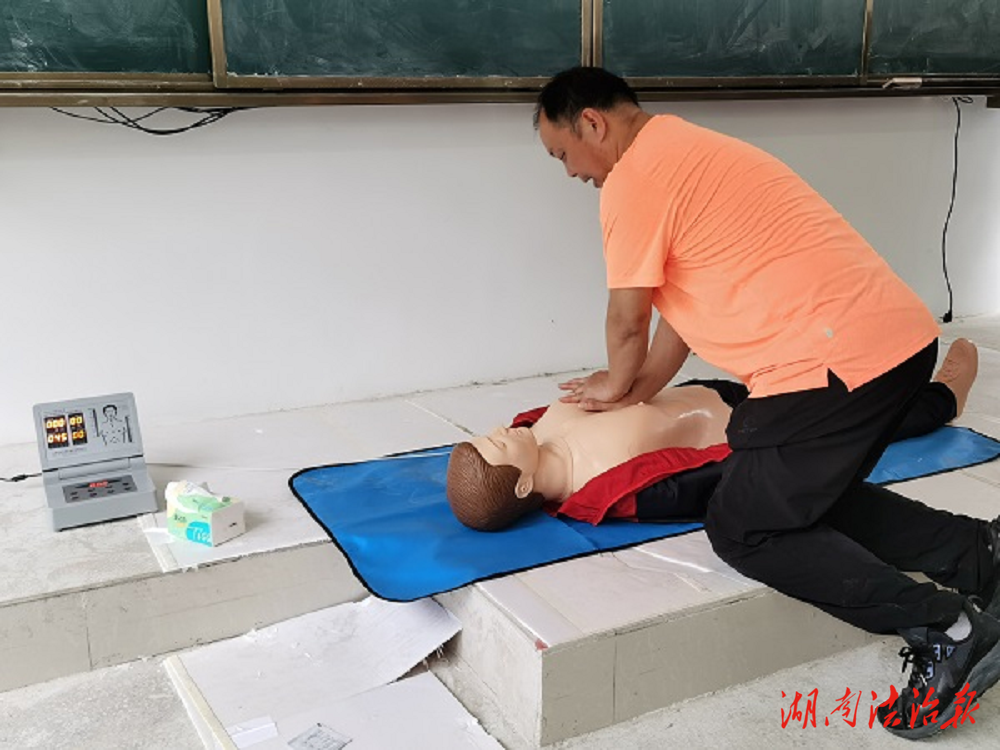 永州市綜合職業(yè)中專：開展生命安教育 普及心肺復(fù)蘇術(shù)