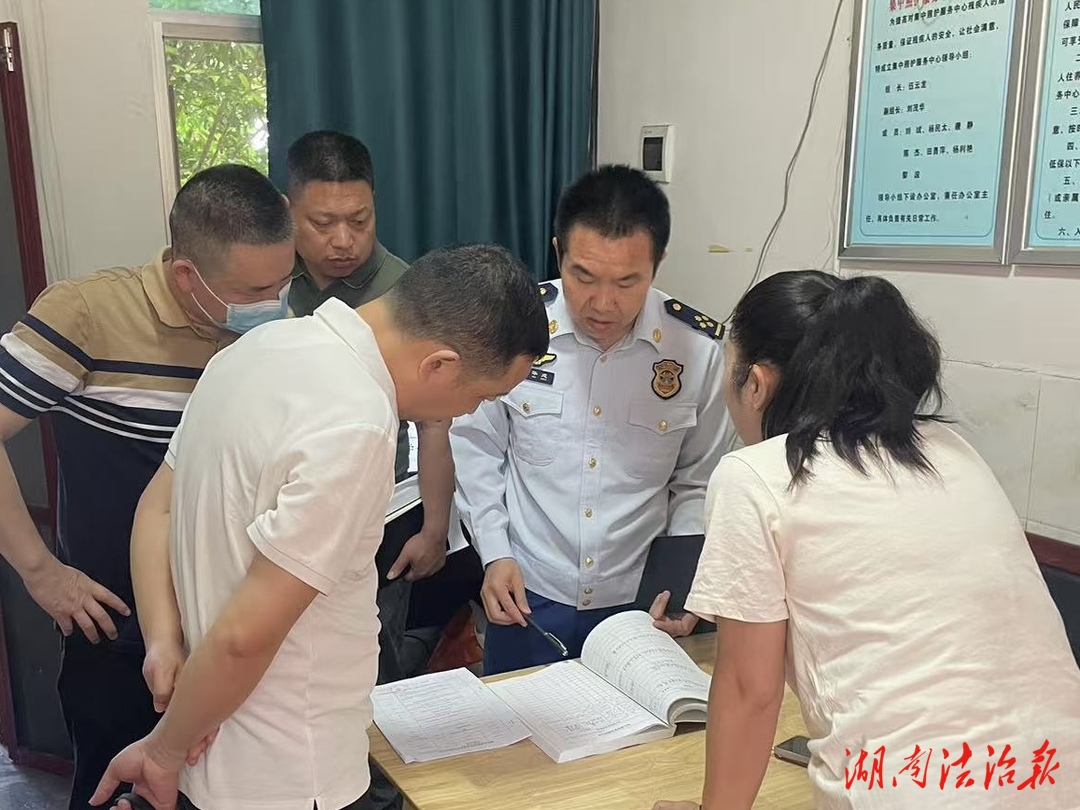 邵陽縣大隊(duì)聯(lián)合多部門開展全縣養(yǎng)老機(jī)構(gòu)消防安全專項(xiàng)檢查