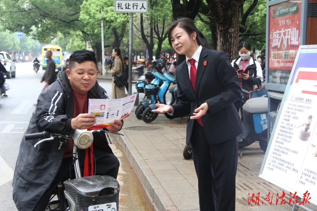 “無袍法官”助審判 人民陪審員為人民