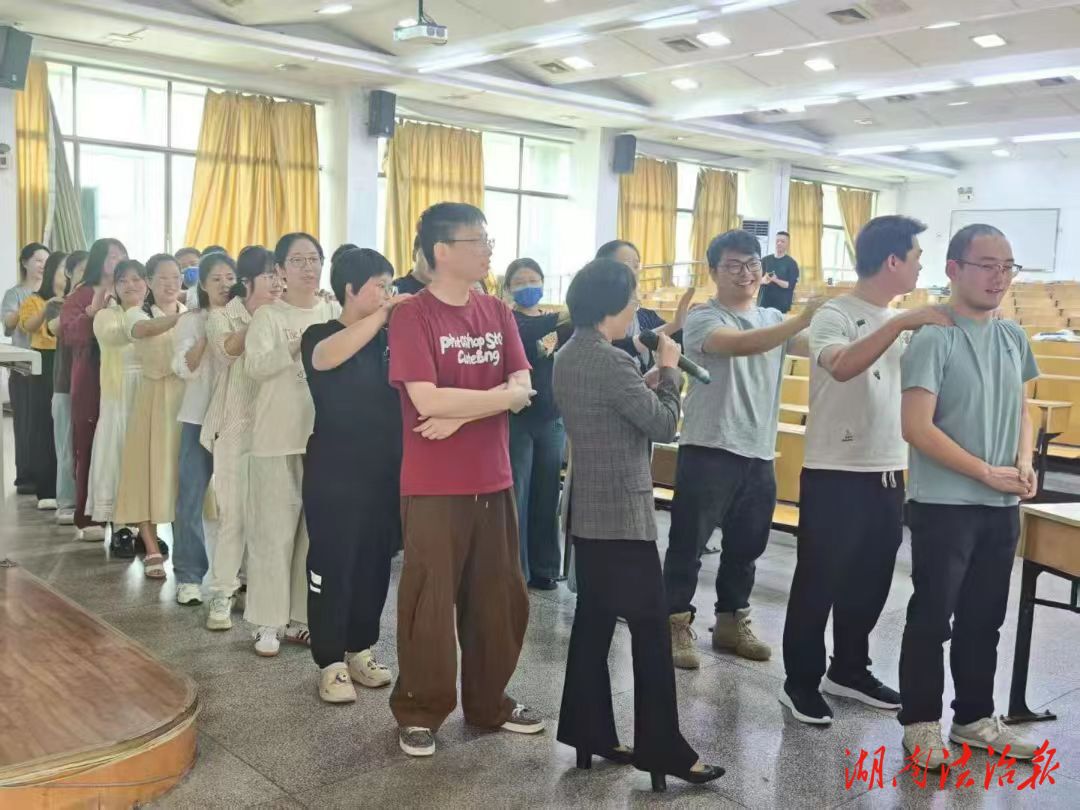 邵陽市中心醫(yī)院開展住培生心理解壓活動