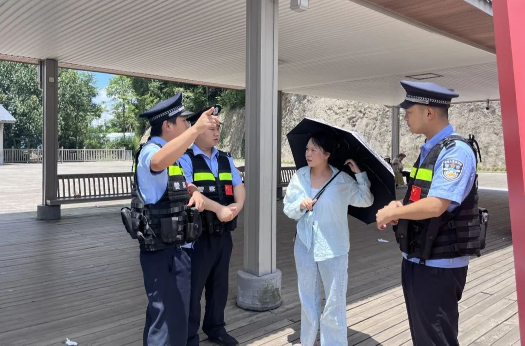 科技 + 警力，慈利公安 “五一” 筑牢平安防線