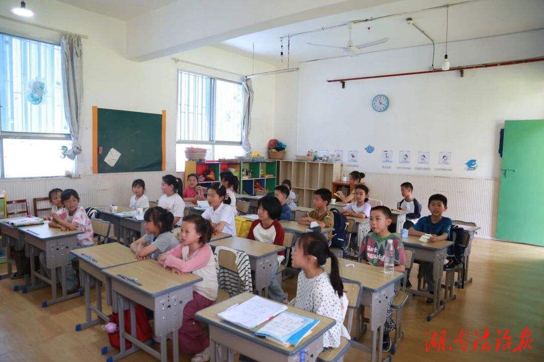 爸爸媽媽 ，你們安心工作