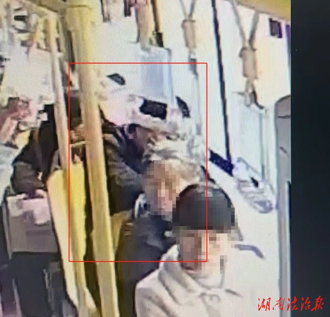 警惕公交扒竊！邵陽(yáng)縣公安成功破獲一起流竄扒竊案