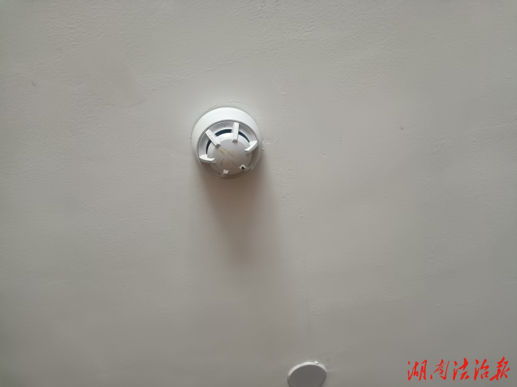邵陽北塔：一酒店消防設(shè)施未保持完好有效   積極整改獲免罰