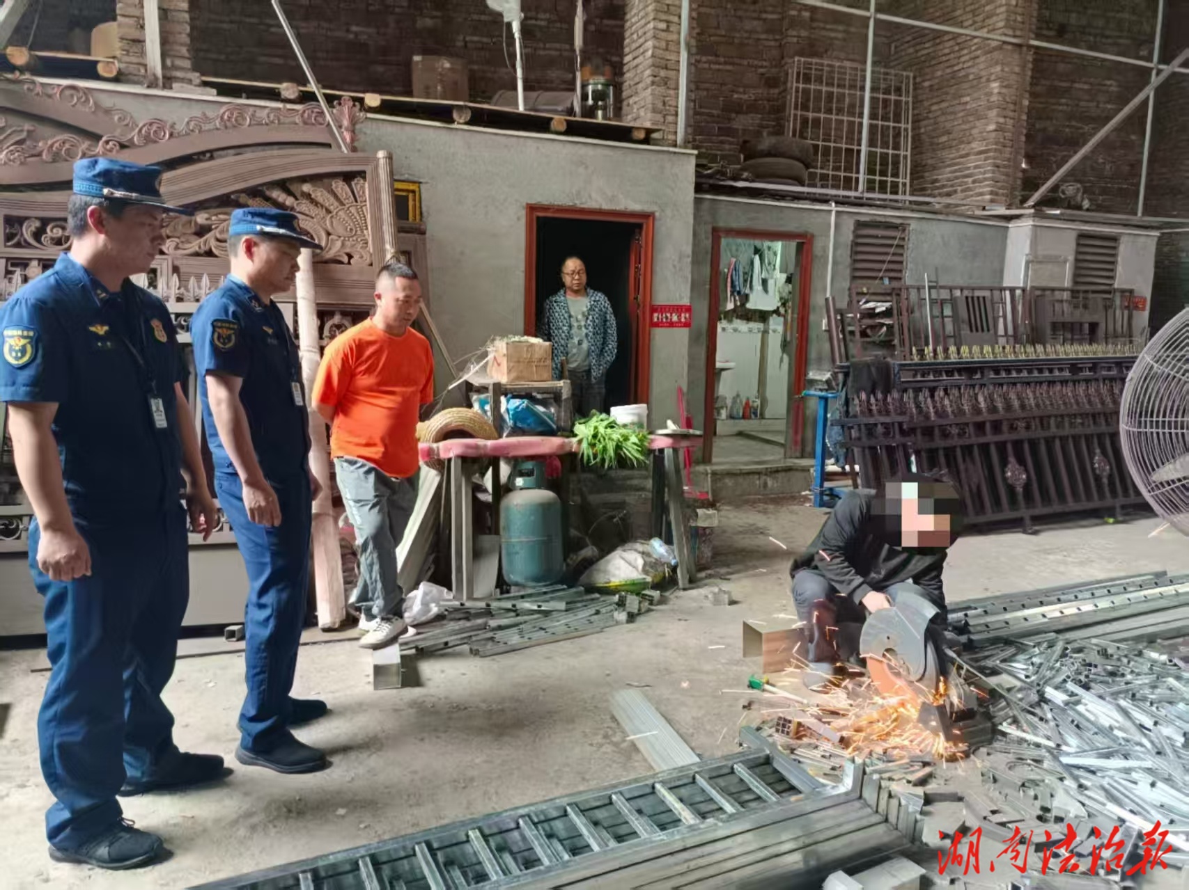 洞口一員工因無(wú)證動(dòng)火作業(yè)被處罰