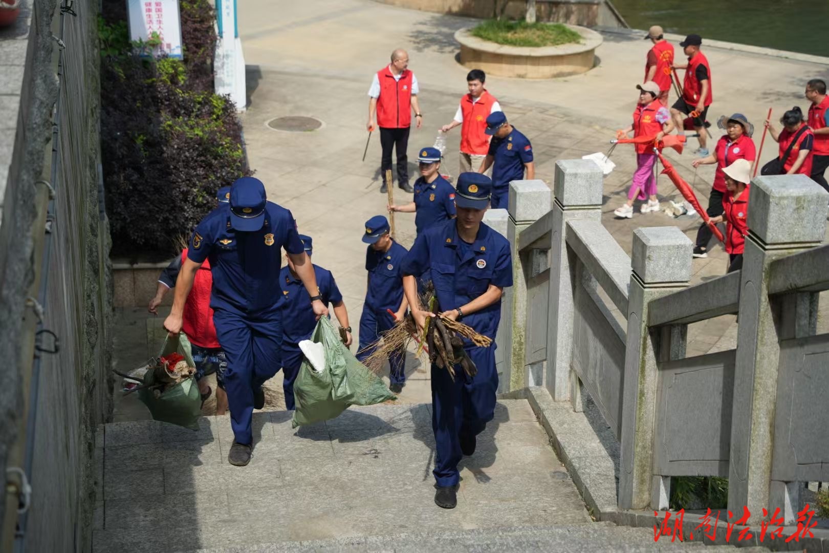 綏寧縣消防大隊(duì)積極參與 “河小青” 凈灘巡河志愿活動(dòng)