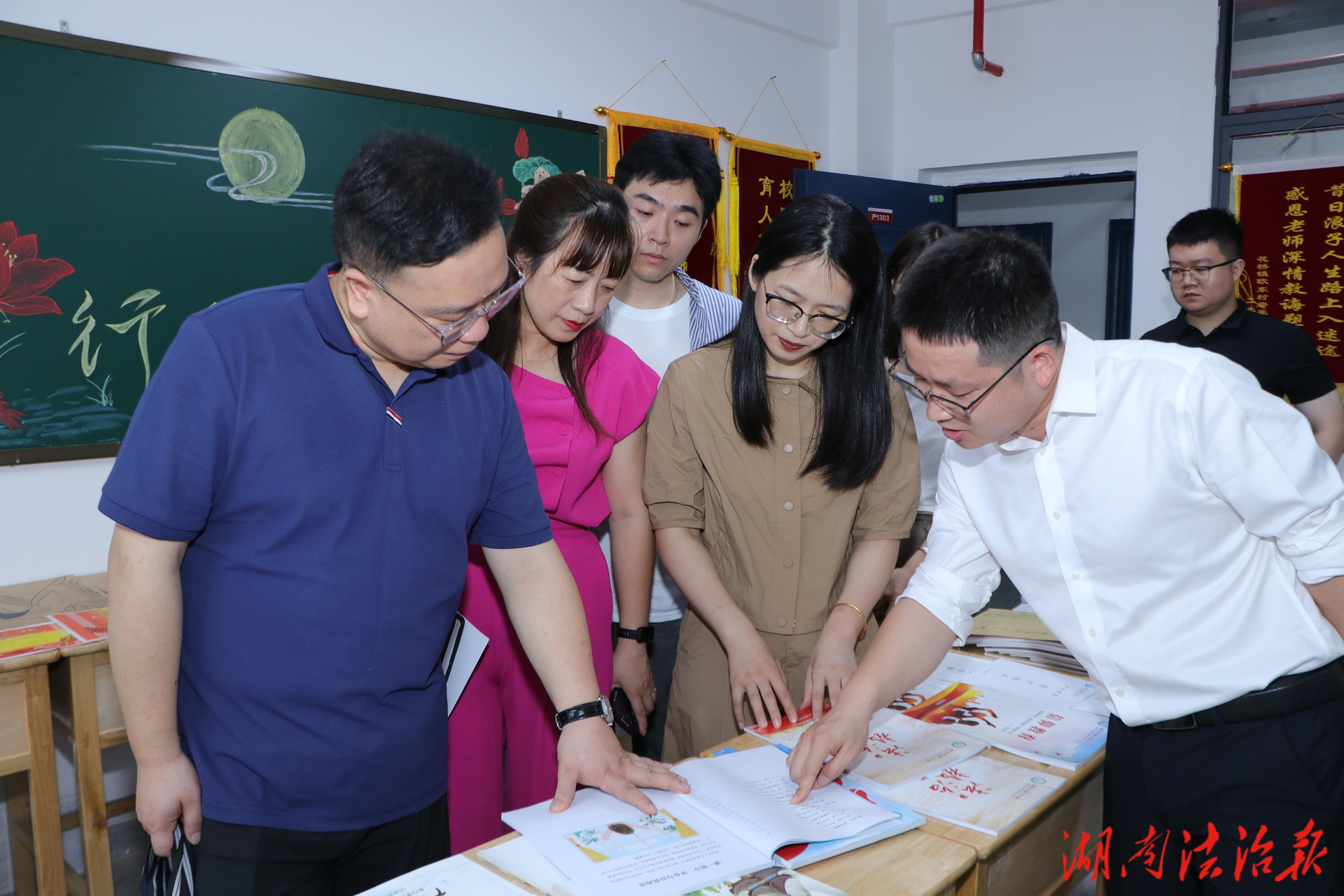 法治深耕青春沃土 —— 共青團(tuán)湖南省委一行調(diào)研衡陽市第十中學(xué)法治育人工作