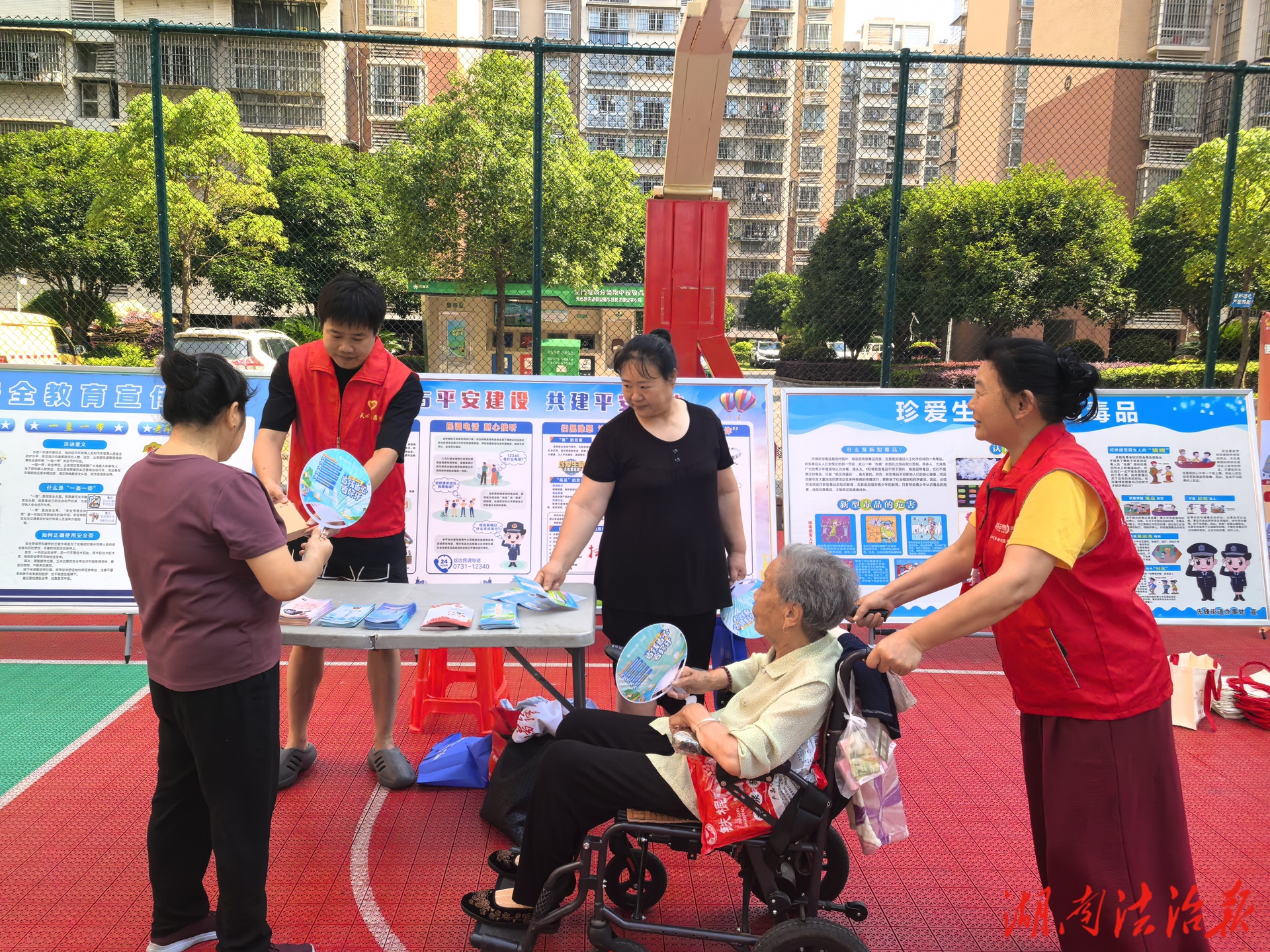 新宇社區(qū)這場(chǎng)活動(dòng)超“有料”！便民+綜治共筑社區(qū)平安新篇