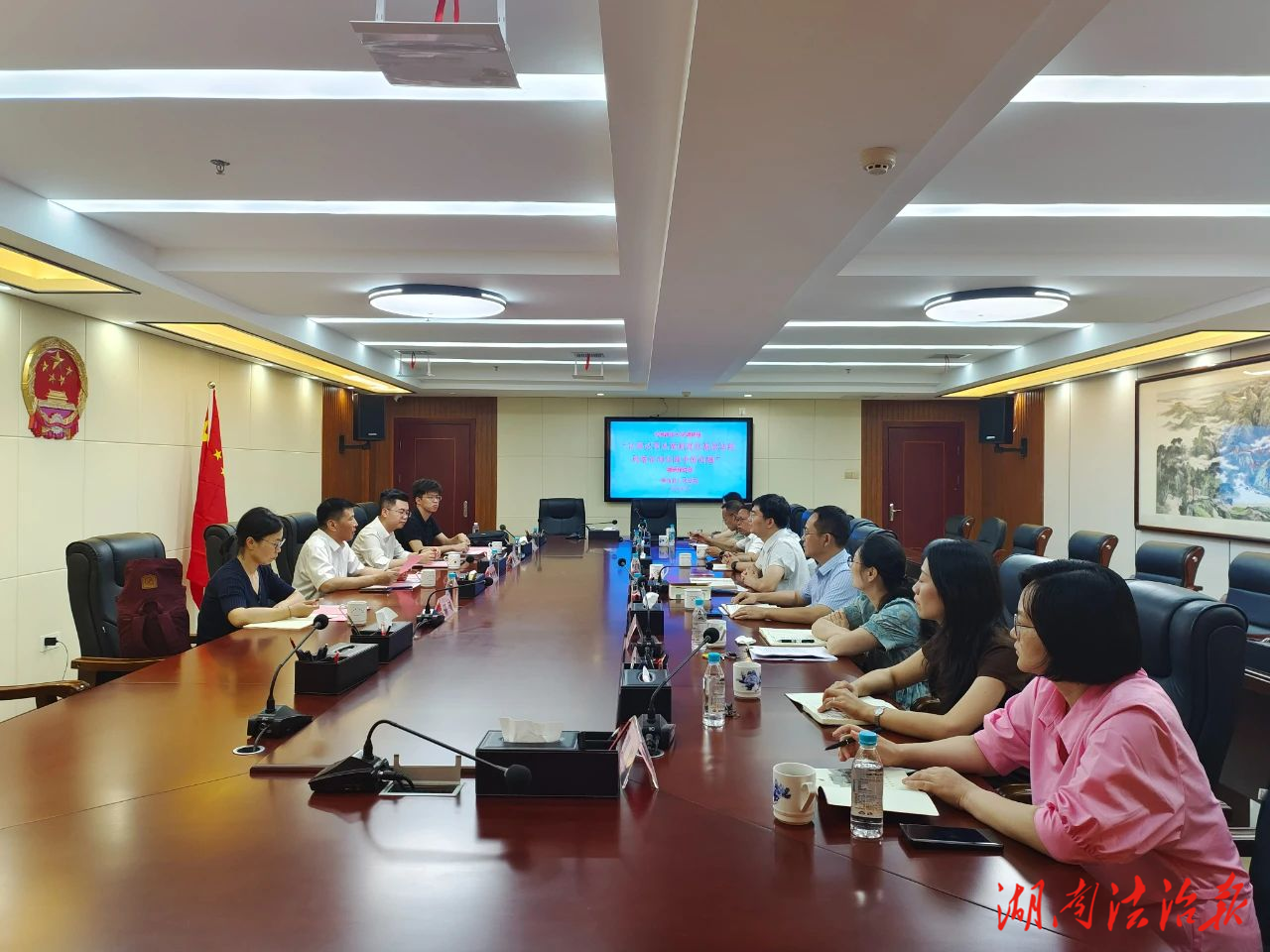 中國(guó)政法大學(xué)調(diào)研組深入衡南法院走訪調(diào)研