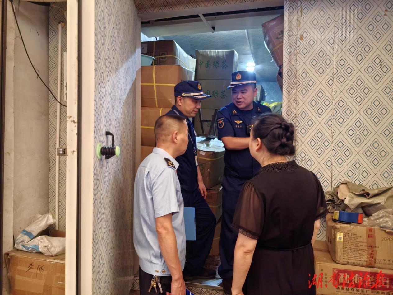 資陽區(qū)多部門聯(lián)合開展人員密集場(chǎng)所動(dòng)火作業(yè)和建筑保溫材料安全隱患專項(xiàng)檢查