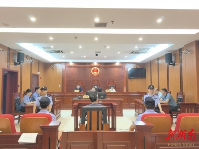 聽庭評(píng)議為公訴人表現(xiàn)現(xiàn)場(chǎng)“打分”