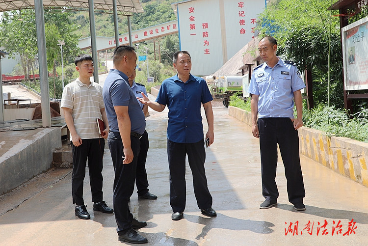 新田公安“項(xiàng)目警官”為企業(yè)排憂解難