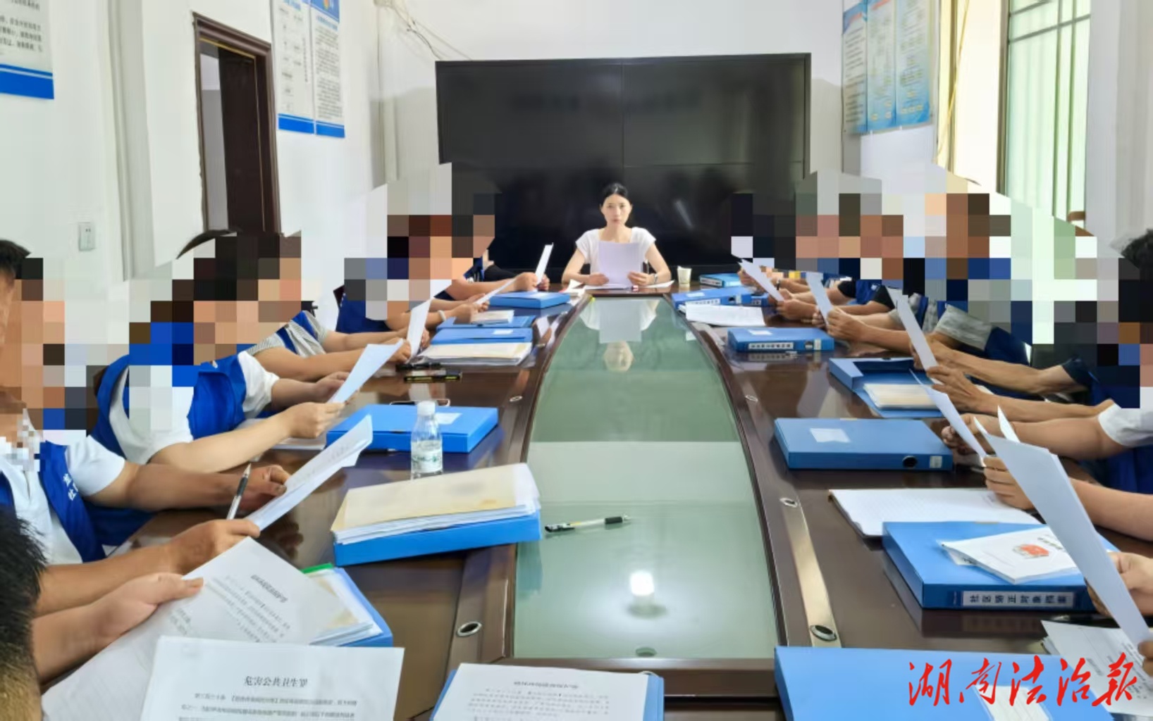 普法新形式！茨巖塘司法所借用“劇本殺”給社區(qū)矯正對象“沉浸式上課”