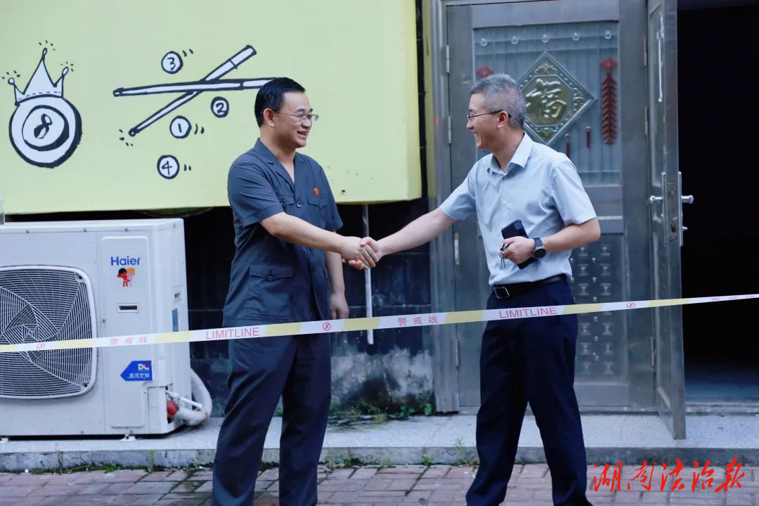 從強(qiáng)占到主動(dòng)搬離 2000多平方米樓房成功交付！