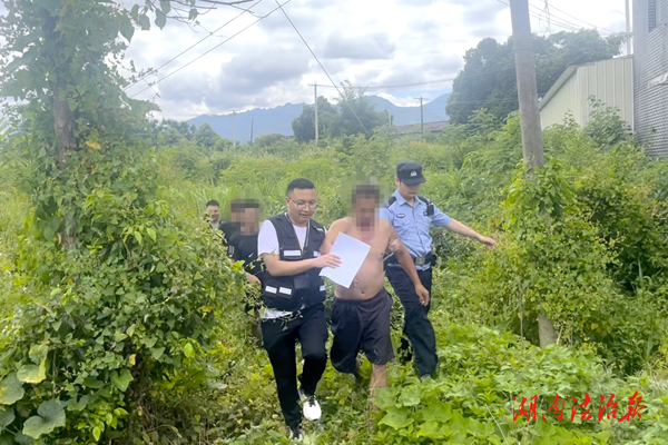 田林間逃跑不履行 百余米狂奔終被擒