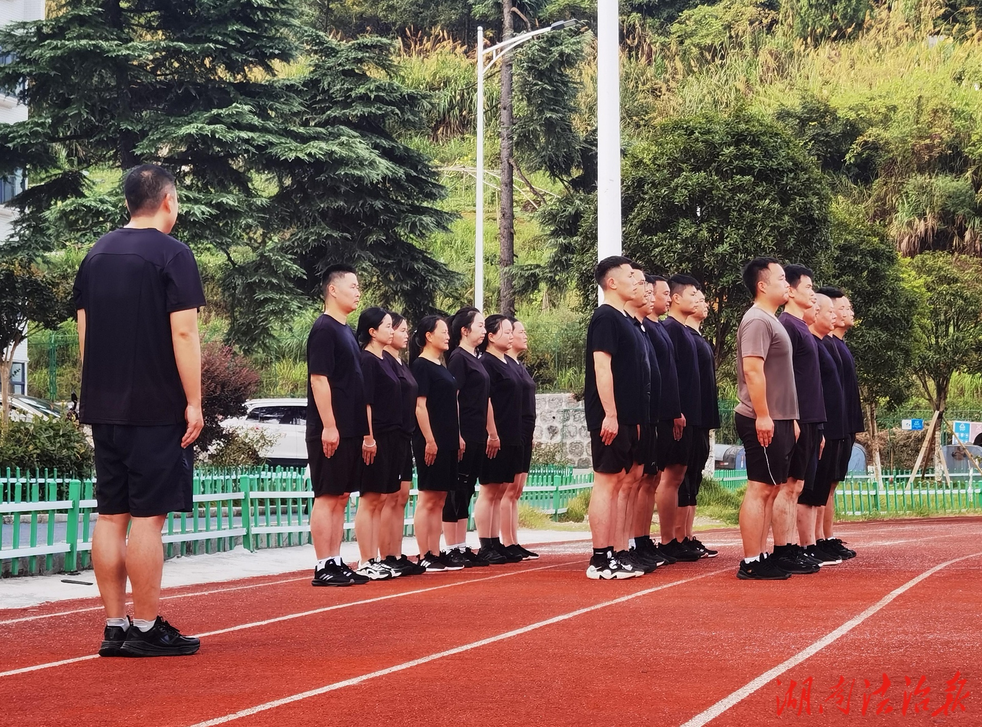 礪劍鑄盾 淬煉精兵——保靖法院司法警察大隊開展體能技能集中測評